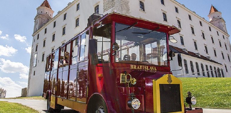 Burgtour mit PREŠPORÁČIK OLDTIMER®